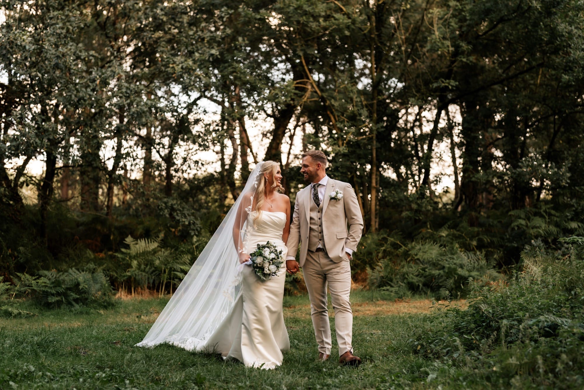 wedding-photographer-cheshire-old-dog-inn-1-2