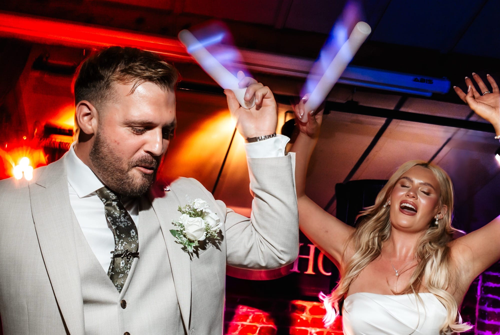 wedding-photographer-cheshire-old-dog-inn-1-2